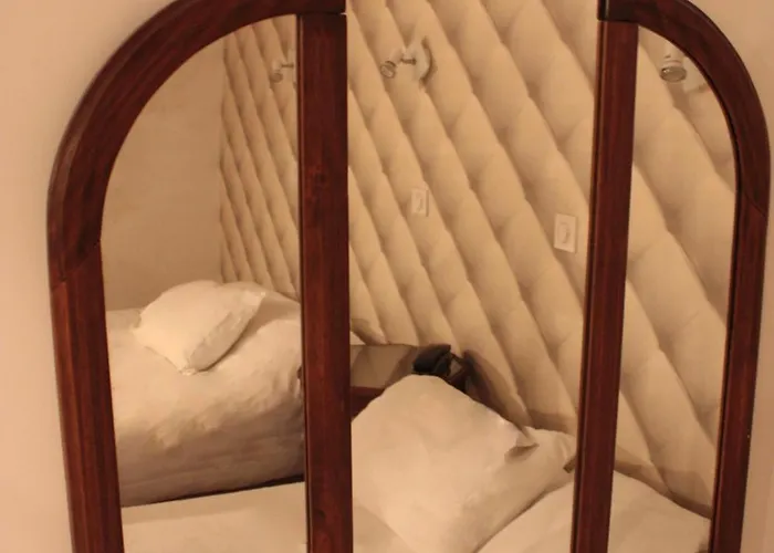 Hauteville Opera 3*