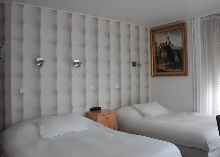 Szálloda Hauteville Opera 3*
