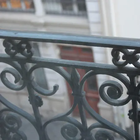 Hauteville Opera Hotel