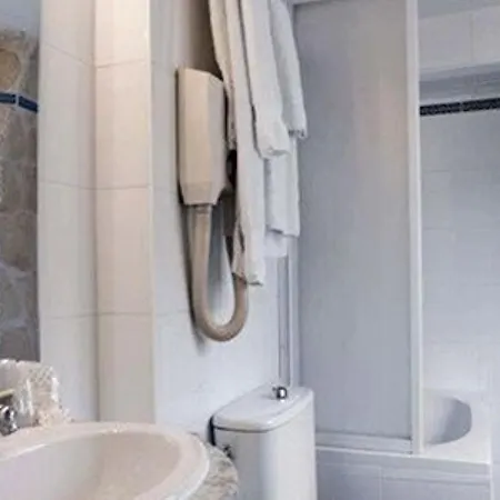 Hotel Hauteville Opera 3*