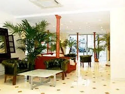 Hauteville Opera 3* פריז