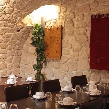 Hauteville Opera 3* פריז