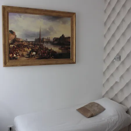 Hauteville Opera 3* Paris