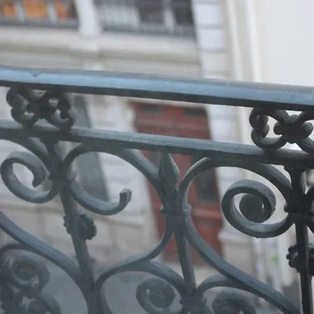 Hauteville Opera 3* Paris