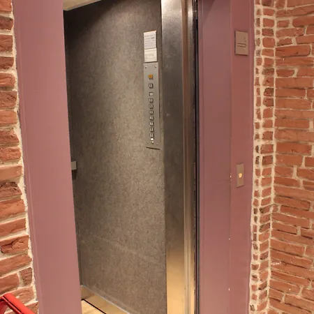 ホテル オートビル オペラ パリ