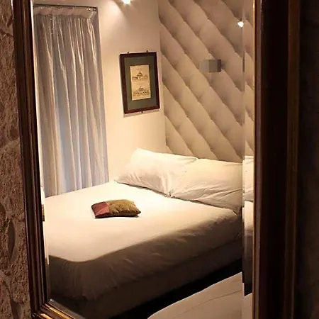 Hauteville Opera Hotel