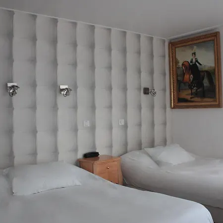 מלון Hauteville Opera 3*