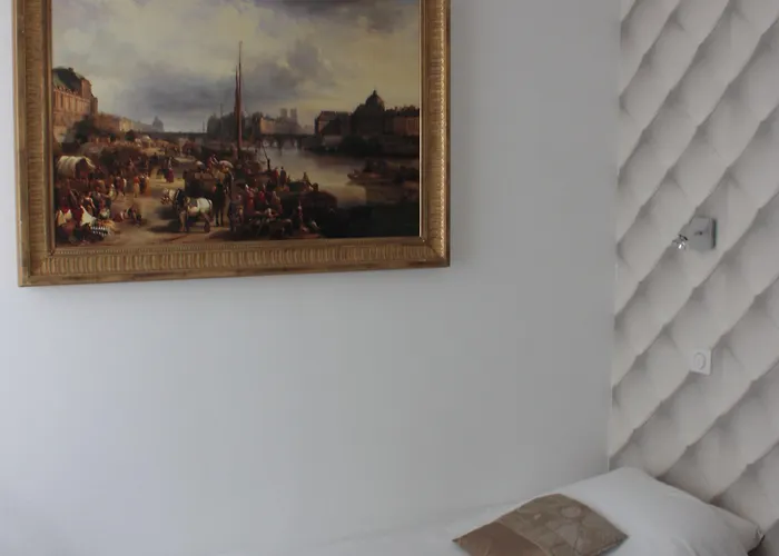 Hauteville Opera 3* Paris