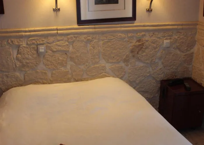 Hauteville Opera 3* Paris