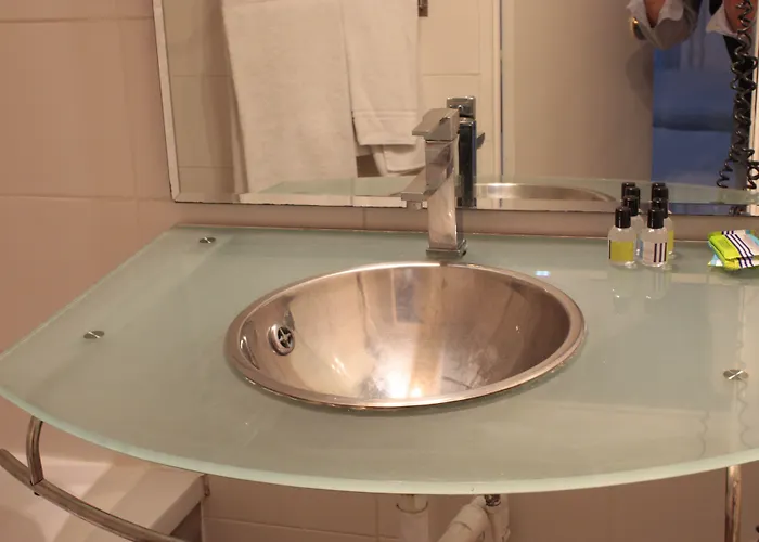 Hauteville Opera 3* Paris