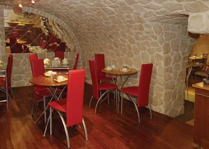 Otel Hauteville Opera